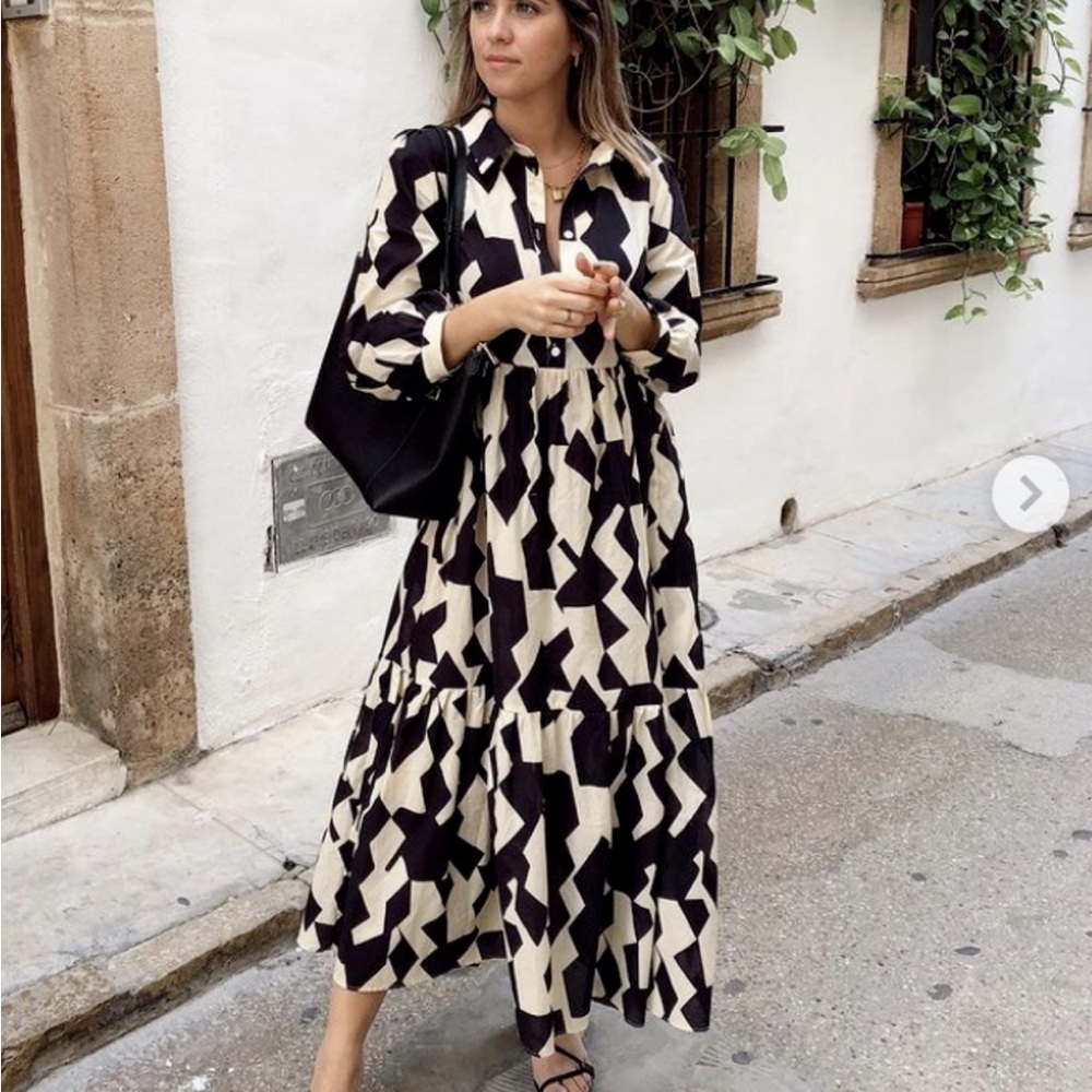 Black and White Geometric Print Dress